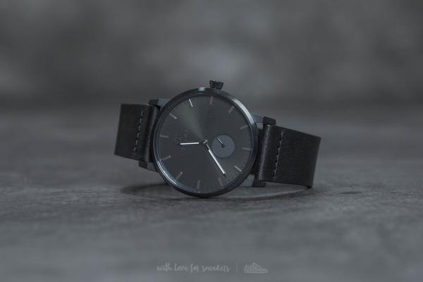 TRIWA Midnight Falken Black Classic