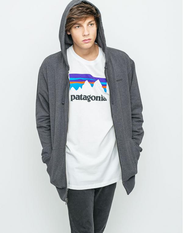 Mikina Patagonia P-6 Logo Black