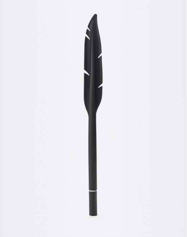 Kikkerland Pen Feather Black