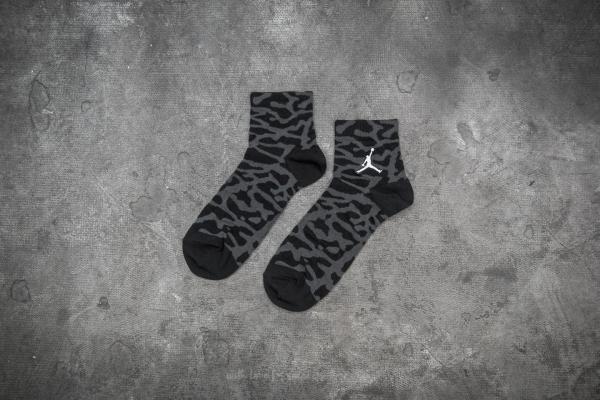 Jordan Elephant Quarter Crew Socks Black