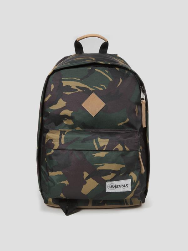Batoh Eastpak OUT OF OFFICE INTO CAMO Barevná