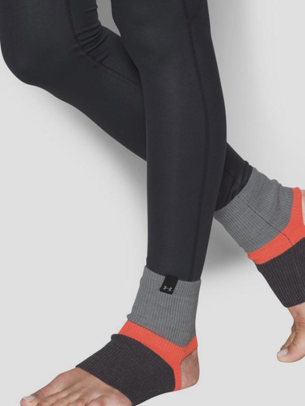 Návleky na nohy Under Armour Essentials LoLo Legwarmers Barevná