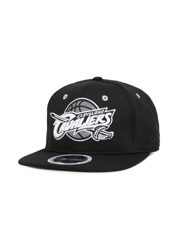 Kšiltovka New Era 950 NBA Reflective PCK CLECAV Černá