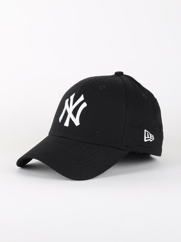 Kšiltovka New Era 3930 MLB League Basic NEYYAN Barevná