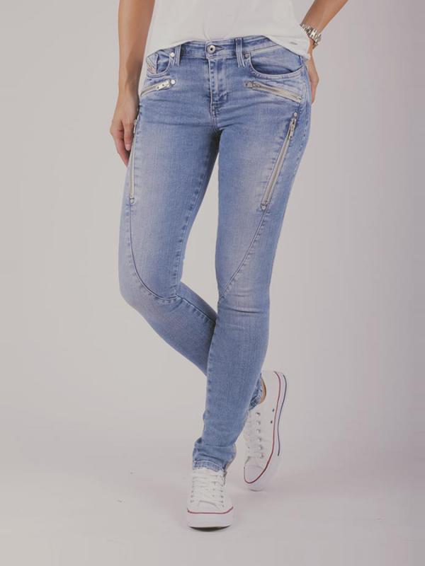 Džíny Diesel SKINZEE-SP L.32 PANTALONI Modrá