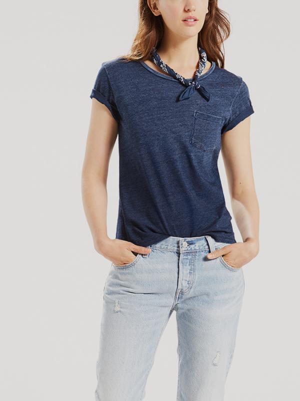 Tričko LEVI'S THE PERFECT POCKET TEE Modrá
