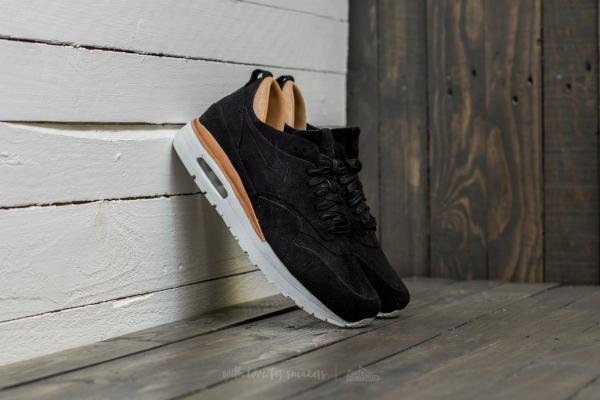 Nike Air Max Royal 1 Black/ Black
