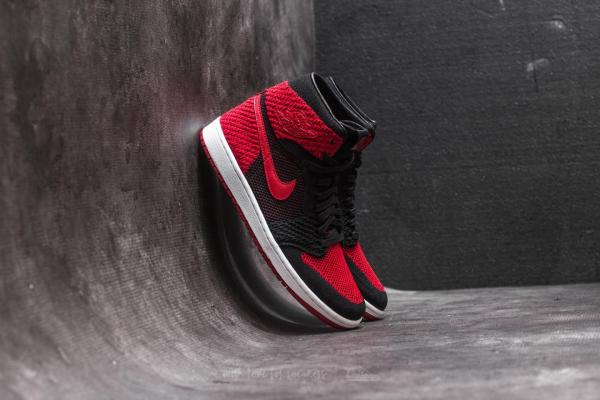 Air Jordan 1 Retro Hi Flyknit Black/ Varsity Red-White