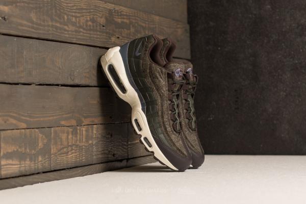 Nike Air Max 95 Premium Sequoia/ Light Carbon
