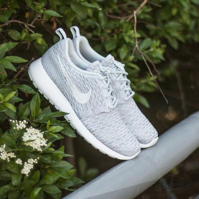 Nike Wmns Rosherun Flyknit Wolf Grey/ Platinum White