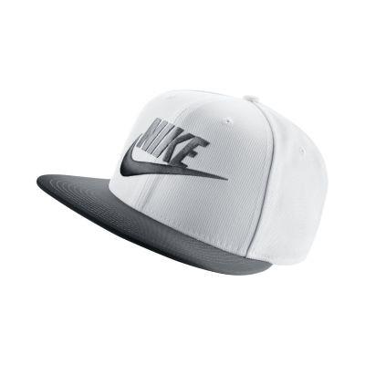 Nike Seasonal Futura True White