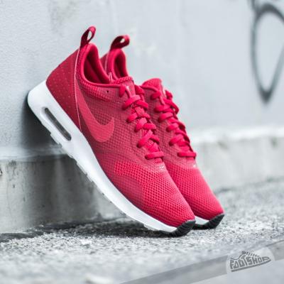 Nike Air Max Tavas SE Gym Red/Gym Red-White