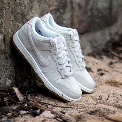 Nike Dunk Low Skinny PRM Sail/Metallic Luster-Sail-Gum Medium Brown