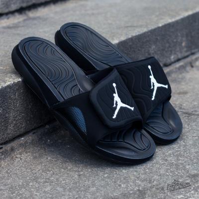 Jordan Hydro 4 Black/White-Black