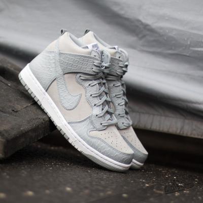 Nike Dunk Comfort Premium Wolf Grey/White