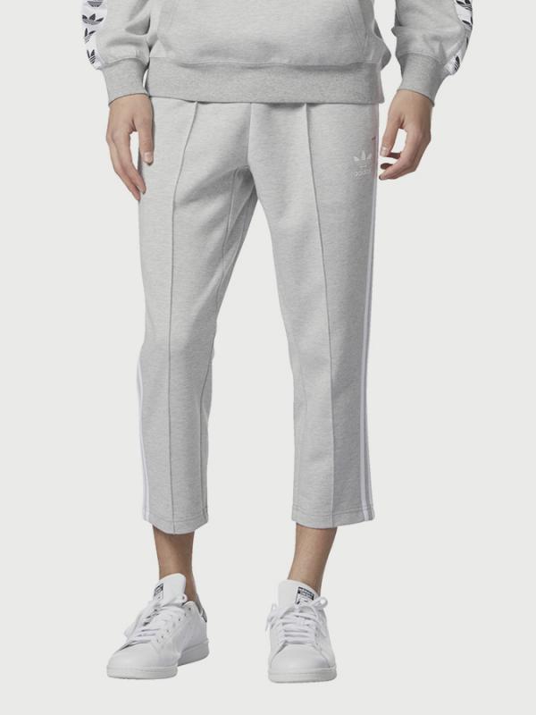 Tepláky adidas Originals SST RELAX CROP Šedá