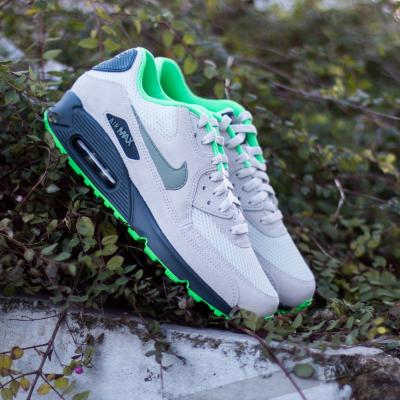 Nike Air Max 90 Essential Light Bone/Jade Stone-Classic Charcoal
