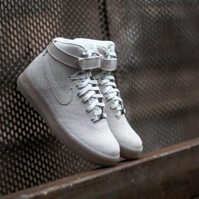 Nike Wmns Air Force 1 Hi FW QS Light Bone