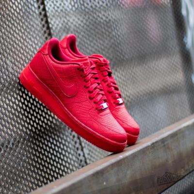 Nike WMNS Air Force 1 ´07 FW QS University Red