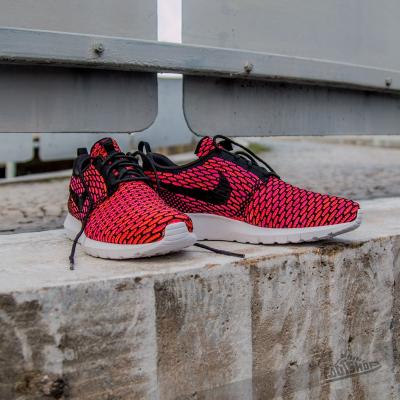 Nike Flyknit Rosherun Black/White-Fireberry