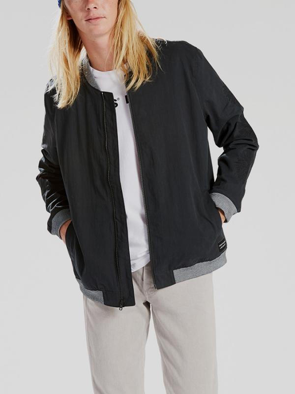 Bunda LEVI'S L8 BOMBER JACKET JET BLACK Černá