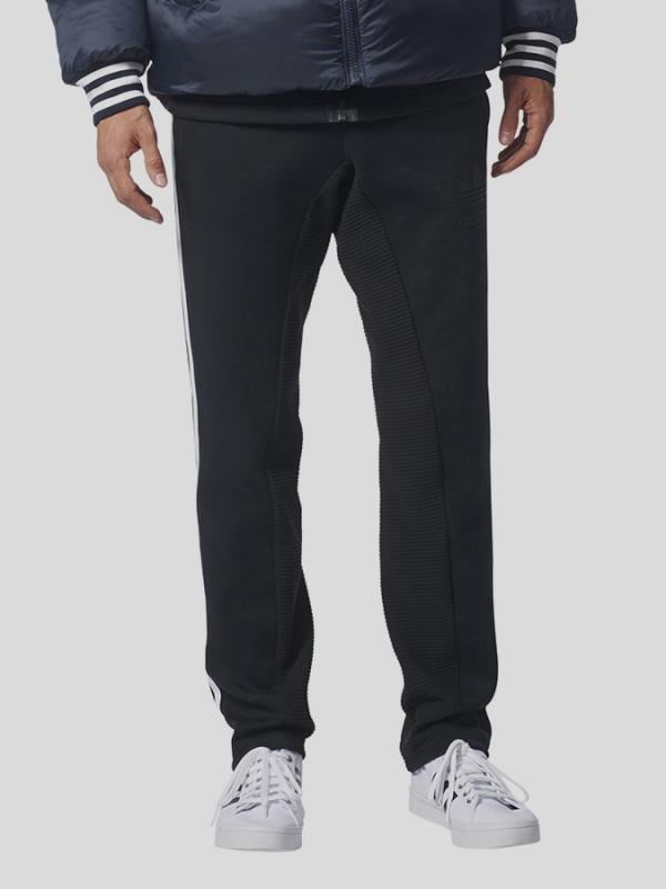 Tepláky adidas Originals CURATED PANTS Černá