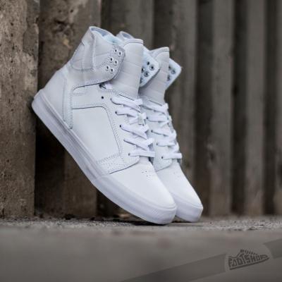 Supra Skytop TUF - bíla