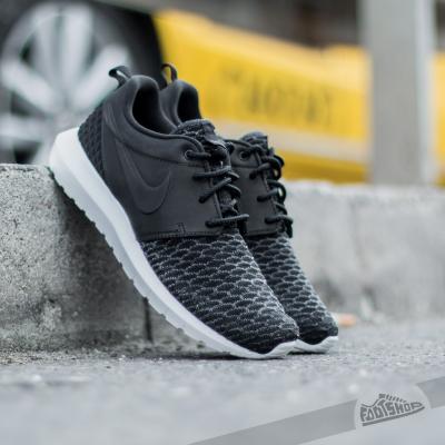 Nike Roshe NM Flyknit Premium Black/ Dark Grey-White
