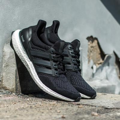 adidas Ultra Boost Core Black/Solar Yellow