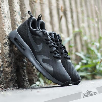 Nike Air Max Tavas Black/ Anthracite-Black