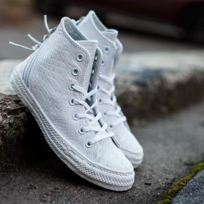Converse Chuck Taylor Tri Zip Hi White