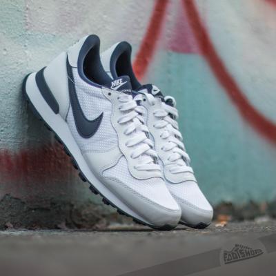 W Nike Internationalist FO QS White/ Midnight Navy-Pine Green