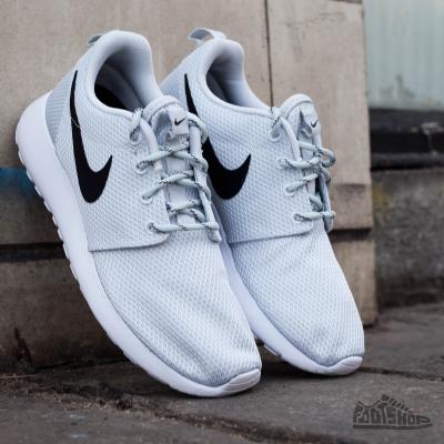 Nike WMNS Rosherun Pure Platinum/Black-White