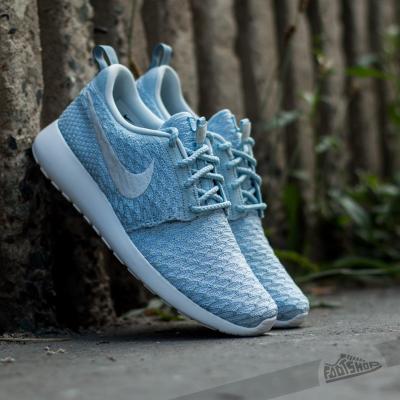Nike WMNS Rosherun Flyknit  Light Armory Blue/Pure Platinum-White