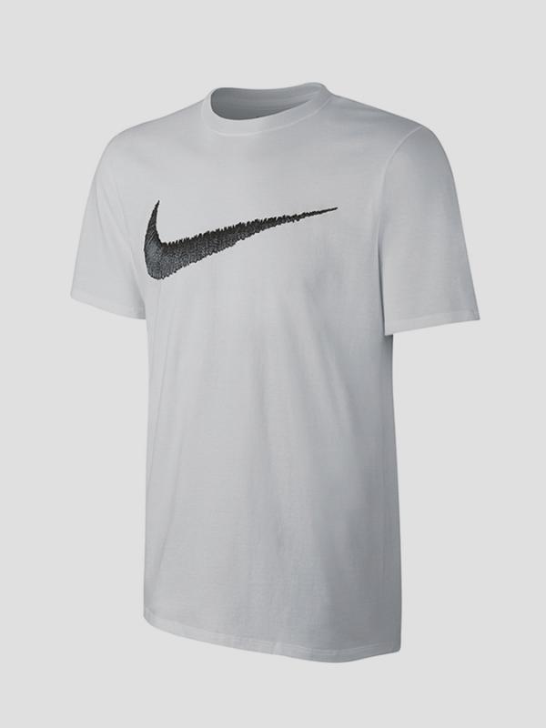 Tričko Nike M NSW TEE HANGTAG SWOOSH Bílá