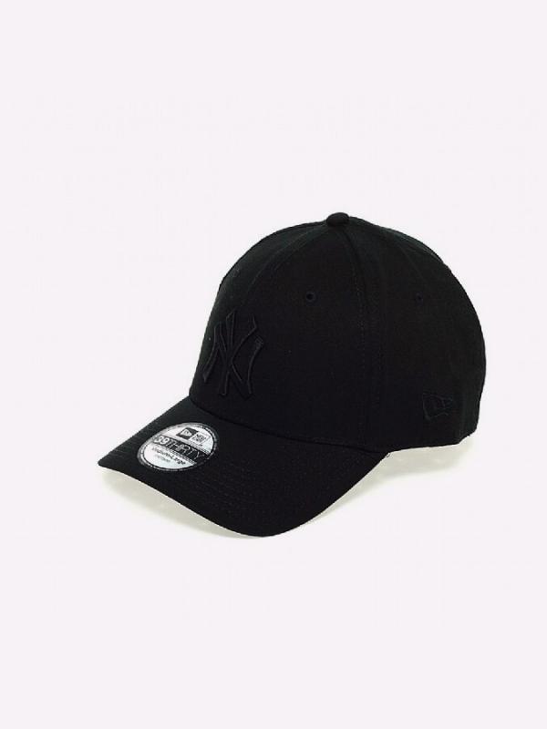 Kšiltovka New Era Classic 3930 New York Yankees Černá