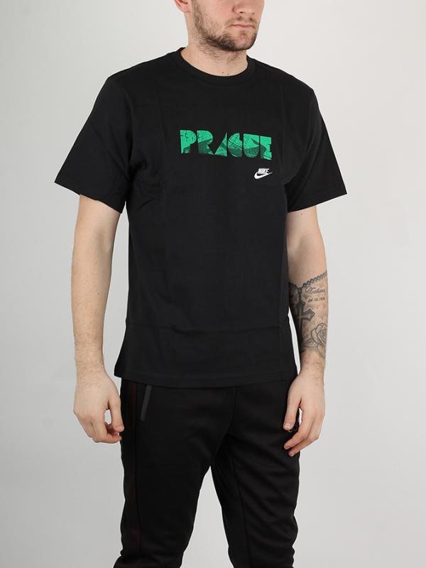 Tričko Nike PRAGUE TEE 10 Barevná