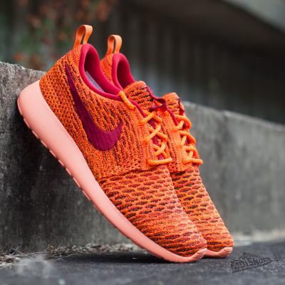 Nike WMNS Roshe One Flyknit Total Orange/ Gym Red- Black- Sunset Glow