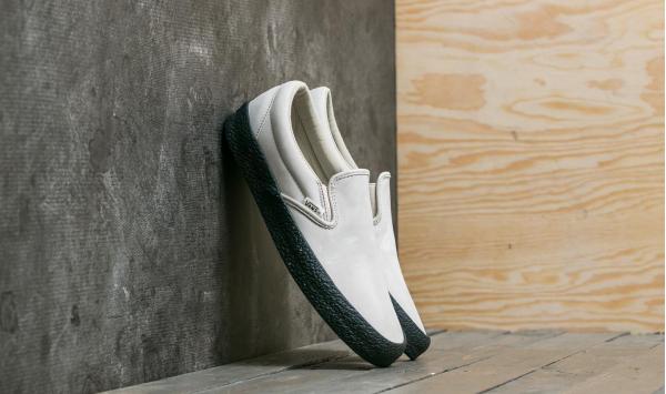 Vans Classic Slip-On (Crepe) Cement/ Black
