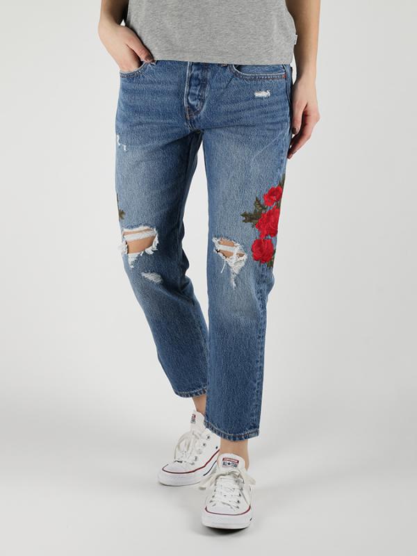 501® Cropped Taper Jeansy Levi's® Modrá