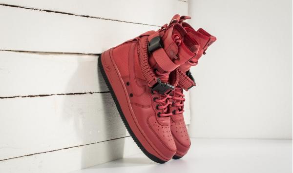 Nike W SF Air Force 1 Cedar/ Cedar-Black