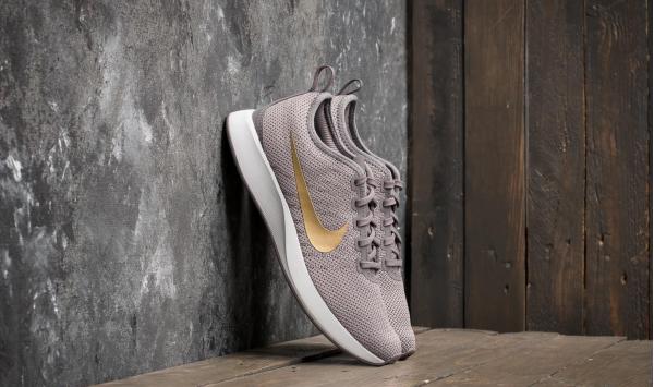 Nike W Dualtone Racer SE Gunsmoke/ Metallic Gold