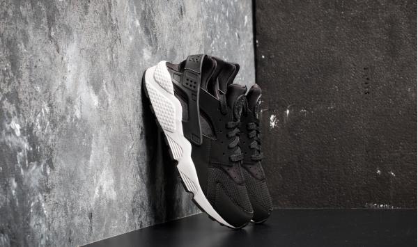 Nike Air Huarache Black/ Black/ Pure Platinum