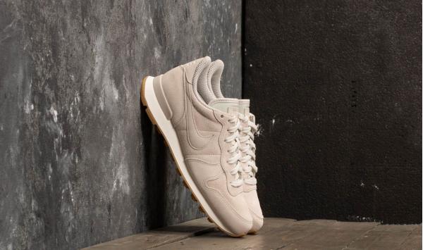 Nike Wmns Internationalist SE Light Bone/ Light Bone/ Phantom