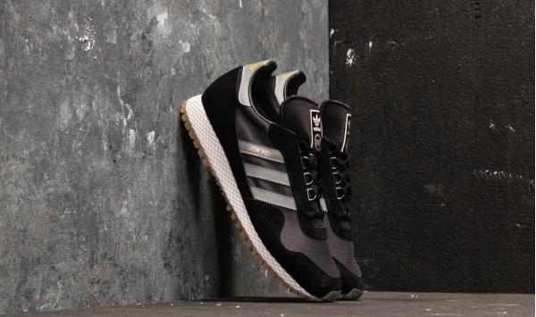 adidas New York Core Black/ Core Black/ Gum 3