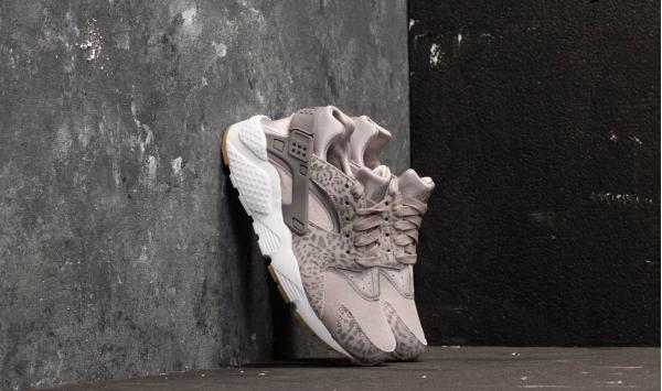Nike Huarache Run SE (GS) Atmosphere Grey/ Gunsmoke