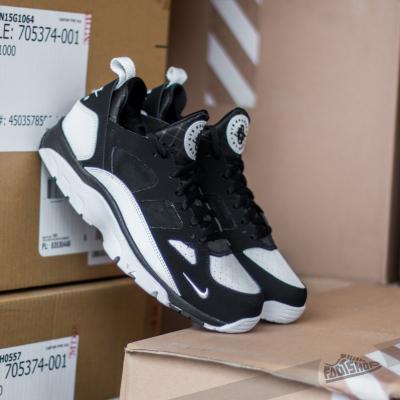 Nike Air Trainer Huarache Low Black/White-Black