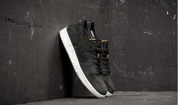 Nike SB Zoom Dunk Low Pro Decon Black/ Black-Summit White