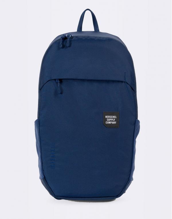 Herschel Supply Mammoth Medium Trail Peacoat