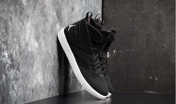 Jordan Flight Legend Black/ White